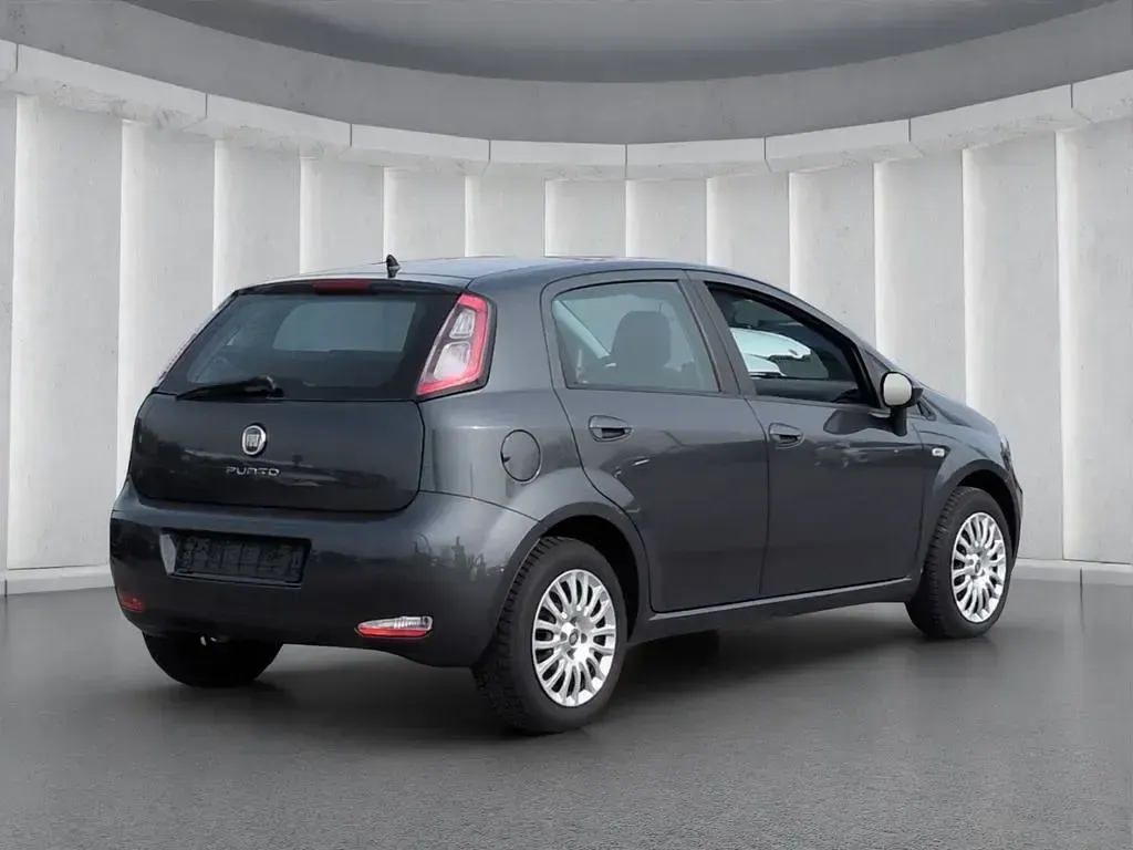 Gebraucht Fiat Punto Easy 69 PS (50 kW) 2012 Grau Kleinwagen