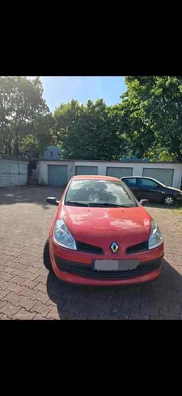 Rot Gebraucht 2007 Renault Clio II Kleinwagen | 800 € (Superpreis) - Bild 1/3