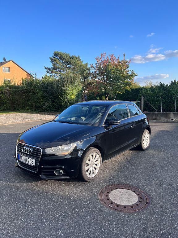 Schwarz Gebraucht 2010 Audi A1 Ambition Kleinwagen | 4.600 € (Fairer Preis) - Bild 1/4