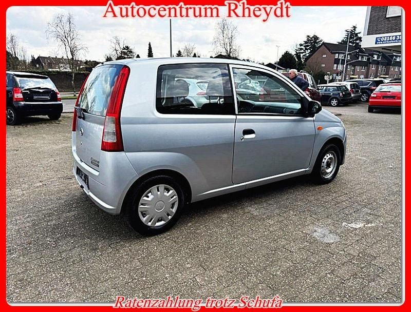 Gebraucht Daihatsu Cuore 58 PS (42 kW) 2006 Silber Kleinwagen