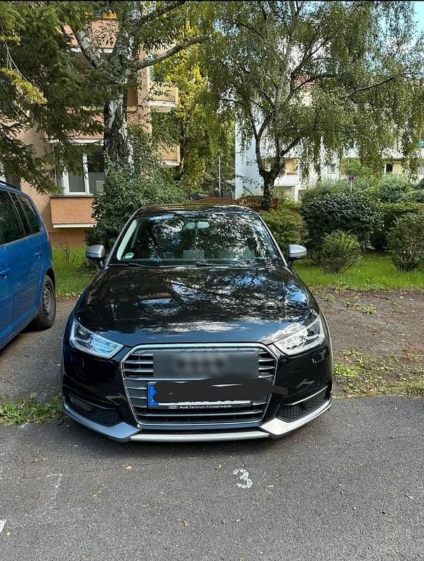Schwarz Gebraucht 2017 Audi A1 Sportback S-Line Kleinwagen | 14.000 € (Guter Preis) - Bild 1/4