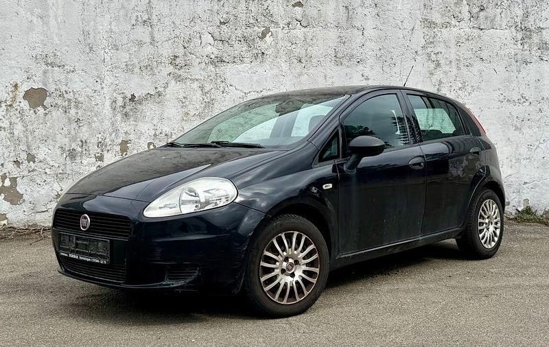 Gebraucht Fiat Punto 69 PS (50 kW) 2013 Schwarz Kleinwagen