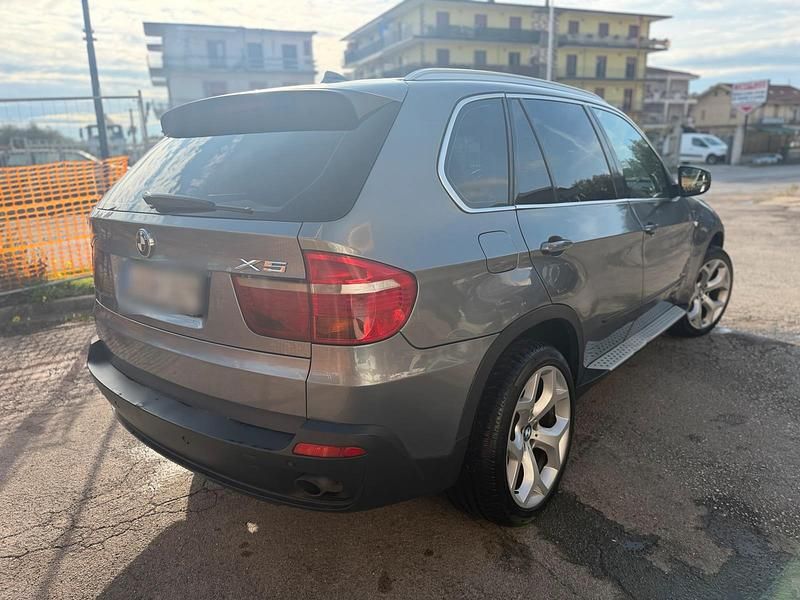 Gebraucht BMW X5 235 PS (172 kW) 2010 Grau SUV