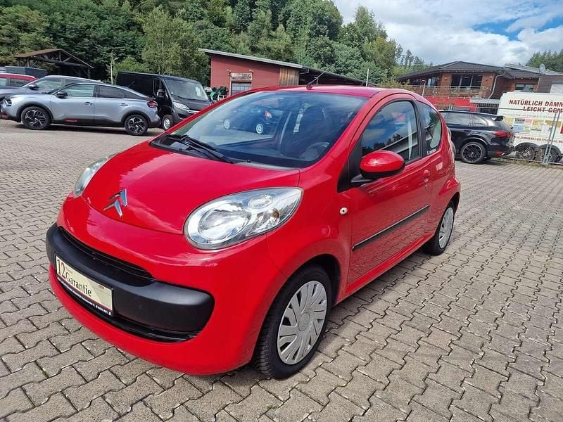 Rot Gebraucht 2009 Citroën C1 Style Kleinwagen | 5.990 € (Etwas zu teuer) - Bild 1/4