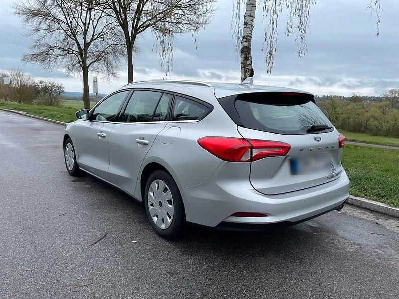 Second-hand Ford Focus 120 CP (88 kW) 2020 Argintiu Break