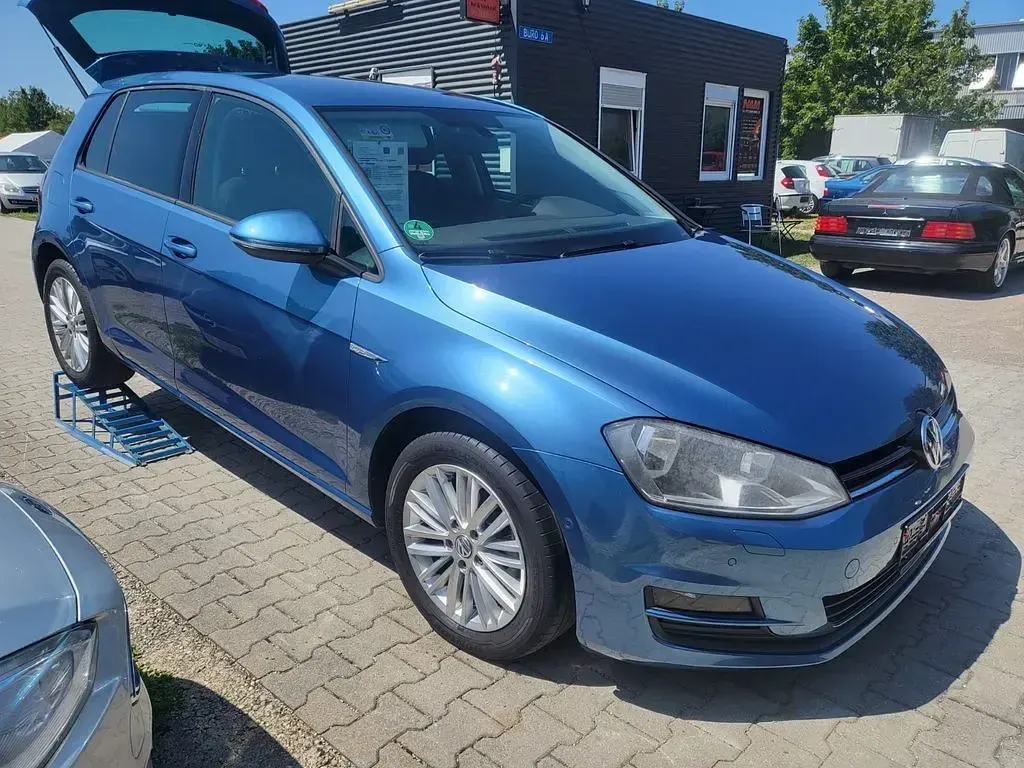Gebraucht VW Golf VII Cup 105 PS (77 kW) 2014 Blau Limousine