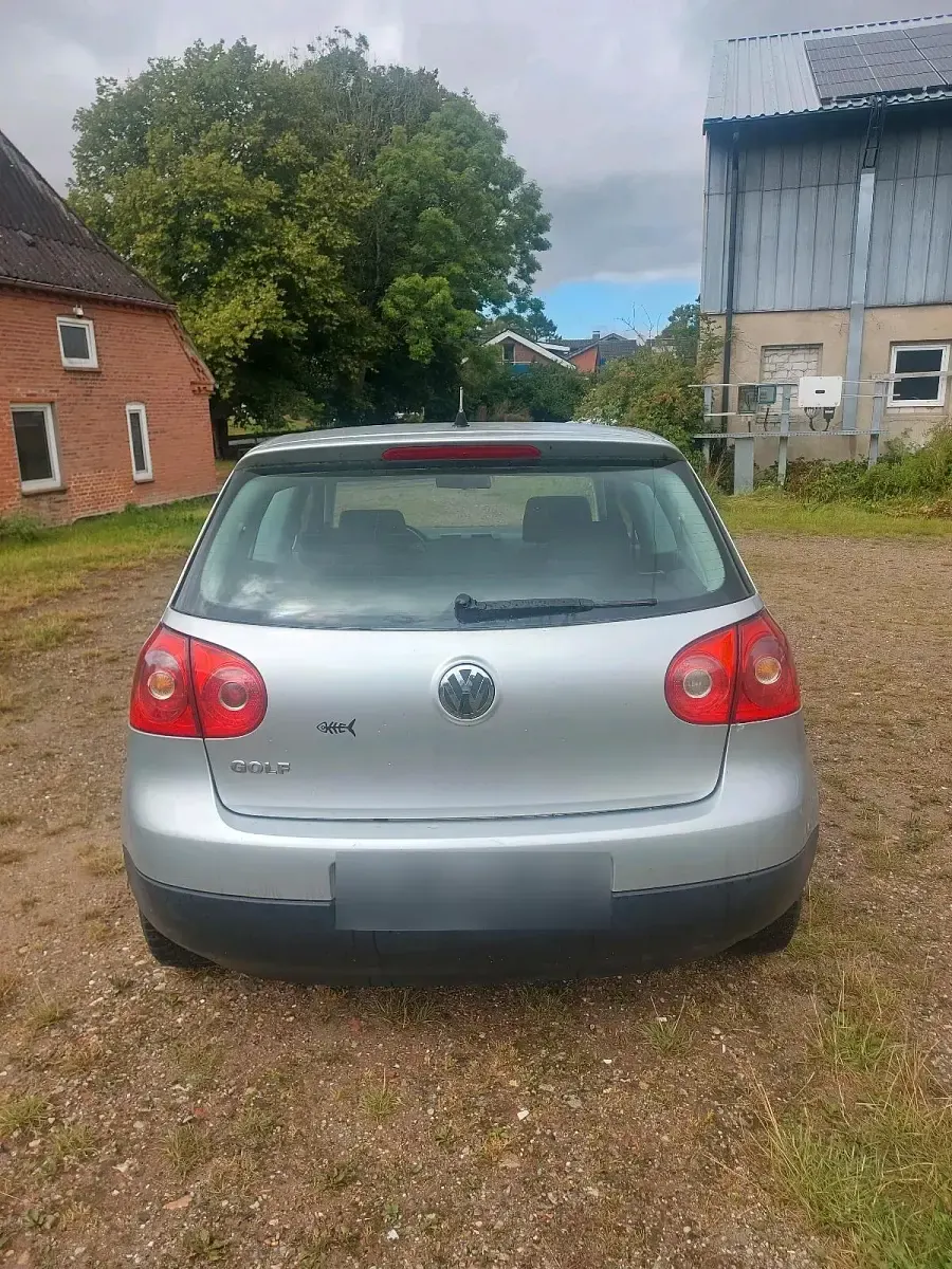 Gebraucht VW Golf V 75 PS (55 kW) 2005 Grau Kleinwagen