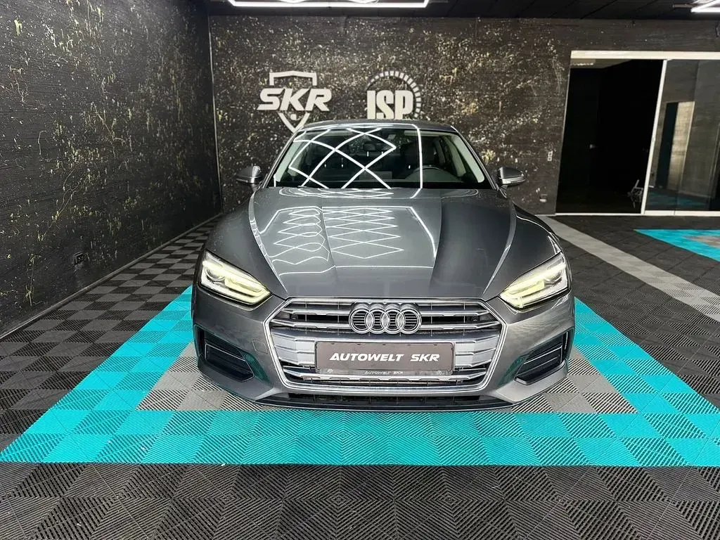 Gebraucht Audi A5 Sportback Sport 190 PS (139 kW) 2019 Grau Kleinwagen