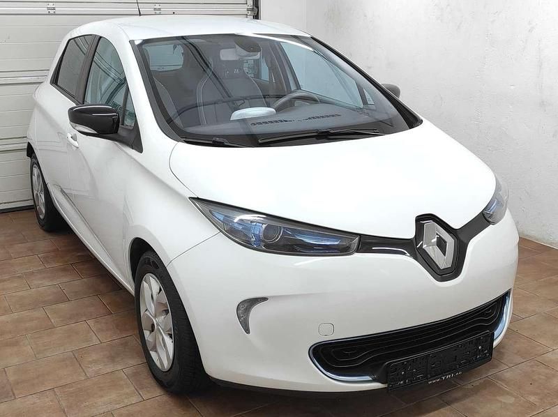 Gebraucht Renault Zoe Zen 42 kW (58 PS) 2013 Weiss "nacre" Kleinwagen