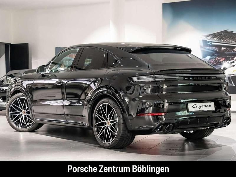 Gebraucht Porsche Cayenne 470 PS (345 kW) 2025 Schwarz SUV