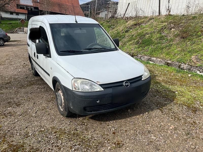 Usado Opel Combo 75 CV (55 kW) 2010 Blanco Monovolumen