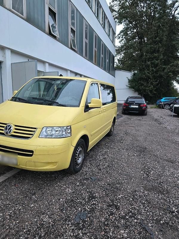 Second-hand VW T5 174 CP (127 kW) 2005 Galben Van