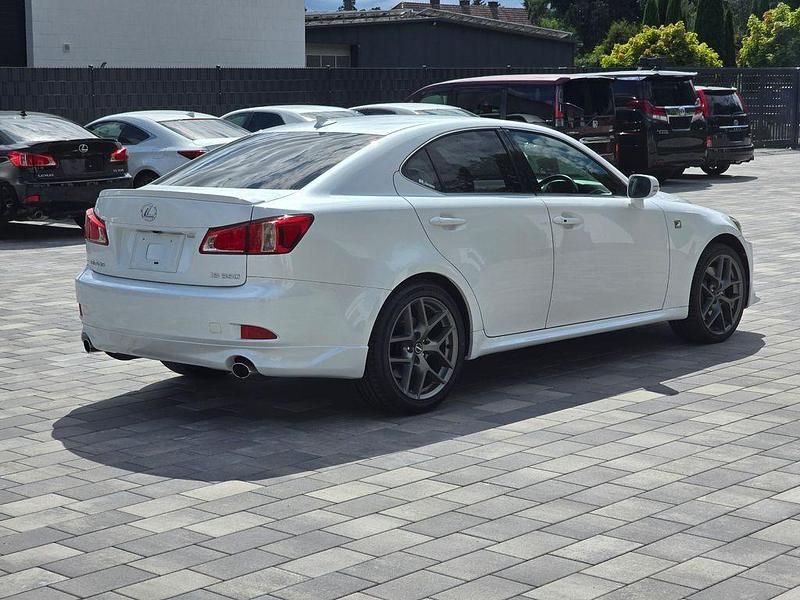Gebraucht Lexus IS350 Sport Line 318 PS (233 kW) 2011 Weiß Limousine