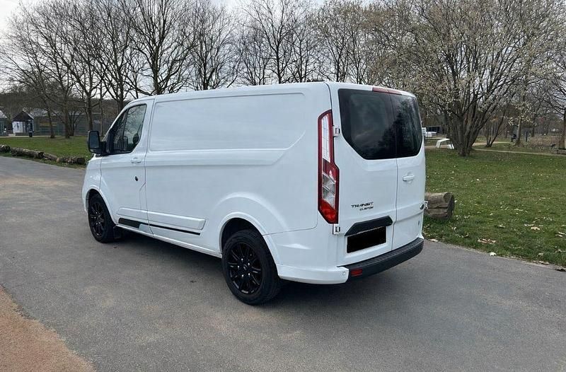 Second-hand Ford Transit Custom 131 CP (96 kW) 2019 Alb Monovolum
