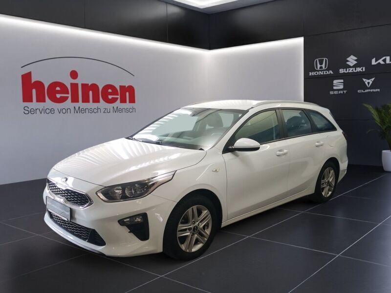 Weiß Gebraucht 2019 Kia Ceed Sportswagon Edition 7 Kombi | 13.999 € (Fairer Preis) - Bild 1/4