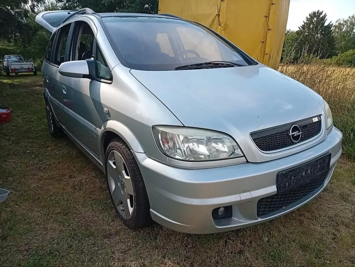 Gebraucht Opel Zafira OPC 193 PS (141 kW) 2002 Silber Van / Kleinbus