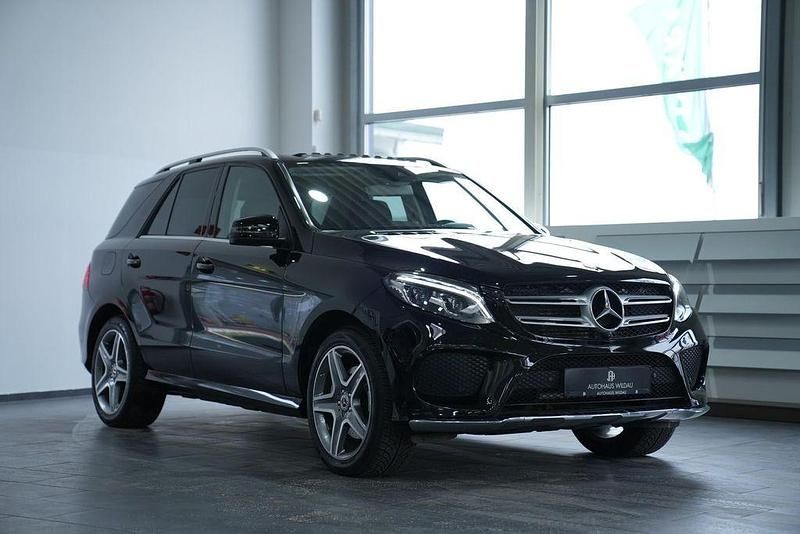 Gebraucht Mercedes GLE250 AMG line 204 PS (150 kW) 2019 Schwarz  unilack SUV