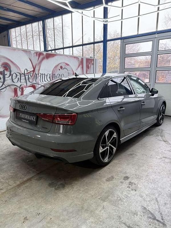 Gebraucht Audi A3 S-Line 190 PS (139 kW) 2019 Quantumgrau Limousine