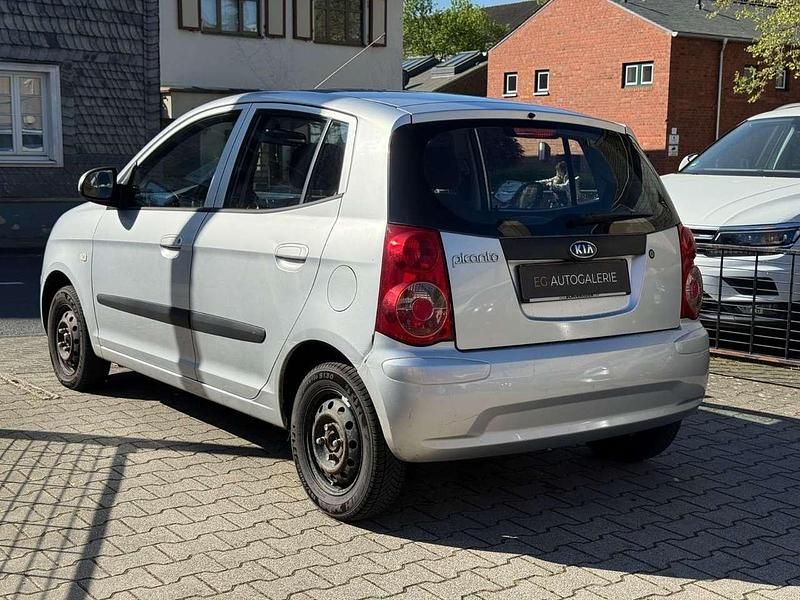 Używany Kia Picanto Attract 65 KM (47 kW) 2009 Srebrny Hatchback