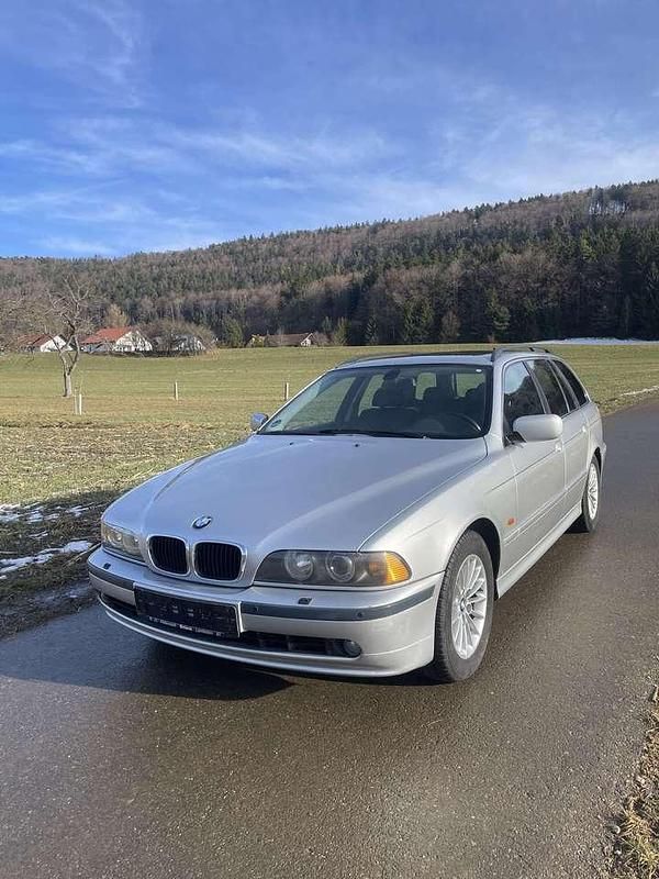 Gebraucht BMW 530 231 PS (169 kW) 2001 Kombi