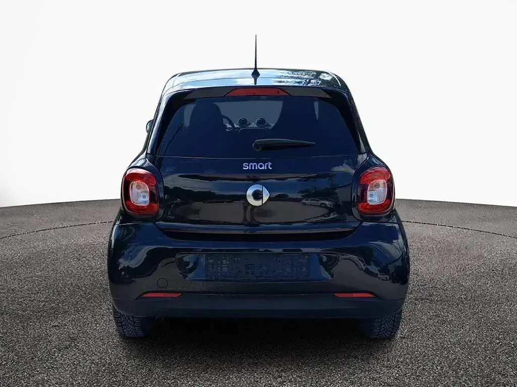 Gebraucht Smart ForFour 71 PS (52 kW) 2018 Schwarz Kleinwagen