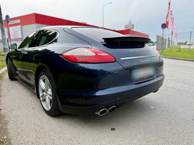 Gebraucht Porsche Panamera 4S 400 PS (294 kW) 2012 Blau Limousine