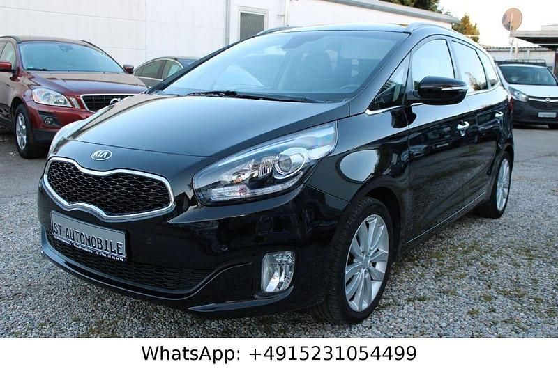 Schwarz Gebraucht 2016 Kia Carens 2 Van / Kleinbus | 10.950 € (Fairer Preis) - Bild 1/4