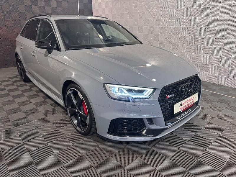 Nardograu Gebraucht 2019 Audi RS3 Sport Kleinwagen | 39.290 € (Fairer Preis) - Bild 1/4