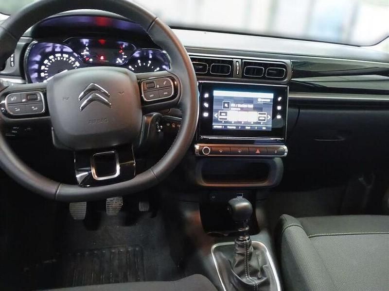 Gebraucht Citroën C3 Shine 110 PS (80 kW) 2024 Lackierung spring blue (metallic) Kleinwagen