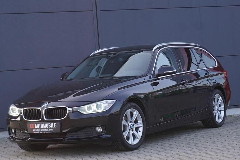 Gebraucht BMW 318 143 PS (105 kW) 2012 Schwarz Limousine