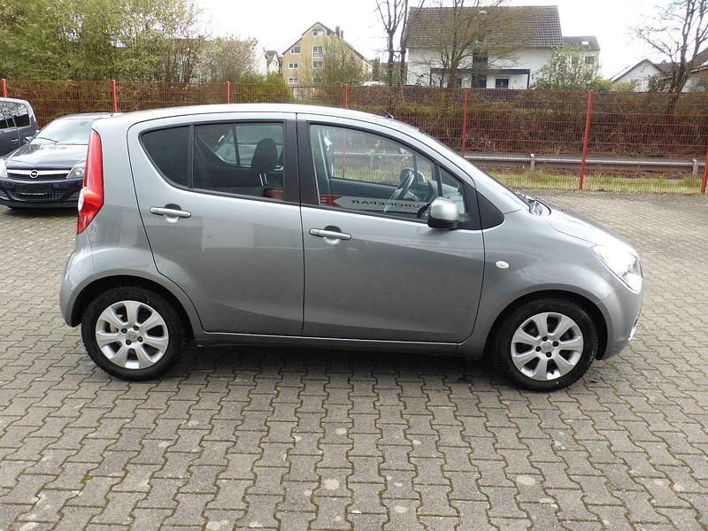 Gebraucht Opel Agila Edition 86 PS (63 kW) 2010 Grau Kleinwagen