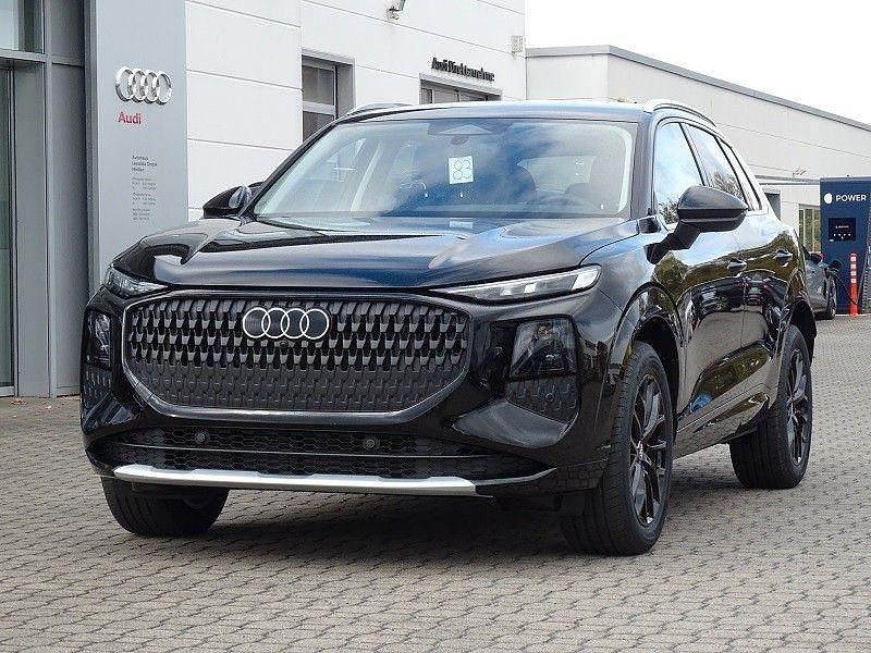 Mythosschwarz metallic Neu 2025 Audi Q3 Advanced Plus SUV | 49.845 € (Fairer Preis) - Bild 1/4