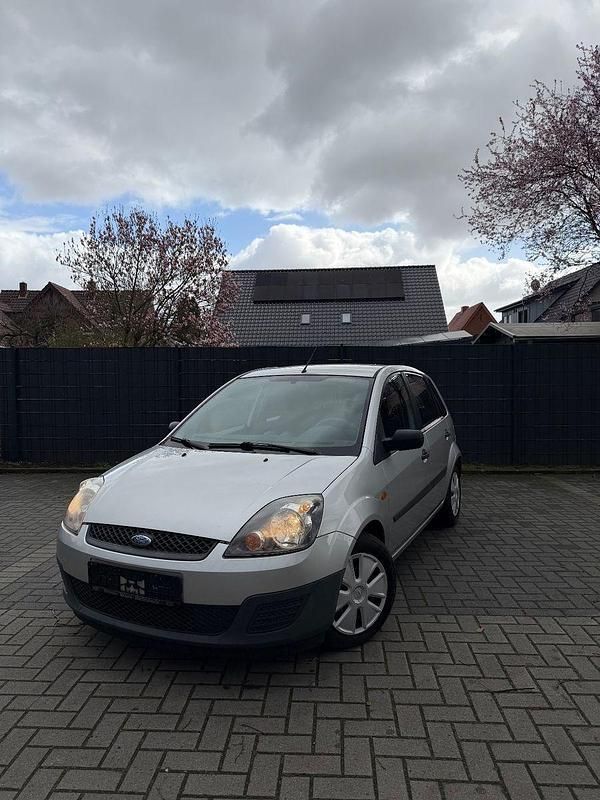 Gebraucht Ford Fiesta 69 PS (50 kW) 2007 Grau Kleinwagen