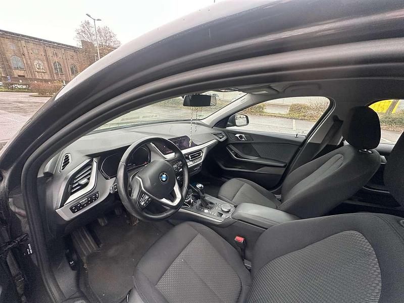 Gebraucht BMW 118 140 PS (102 kW) 2021 Grau Kleinwagen