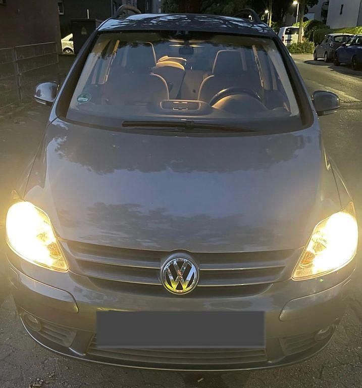 Silber Gebraucht 2008 VW Golf Plus United Van / Kleinbus | 3.700 € (Fairer Preis) - Bild 1/4