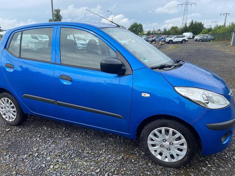 Blau Gebraucht 2009 Hyundai i10 Kleinwagen | 2.370 € - Bild 1/4
