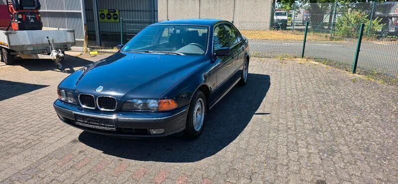 Blau Gebraucht 1997 BMW 520 Limousine | 1.799 € (Fairer Preis) - Bild 1/4