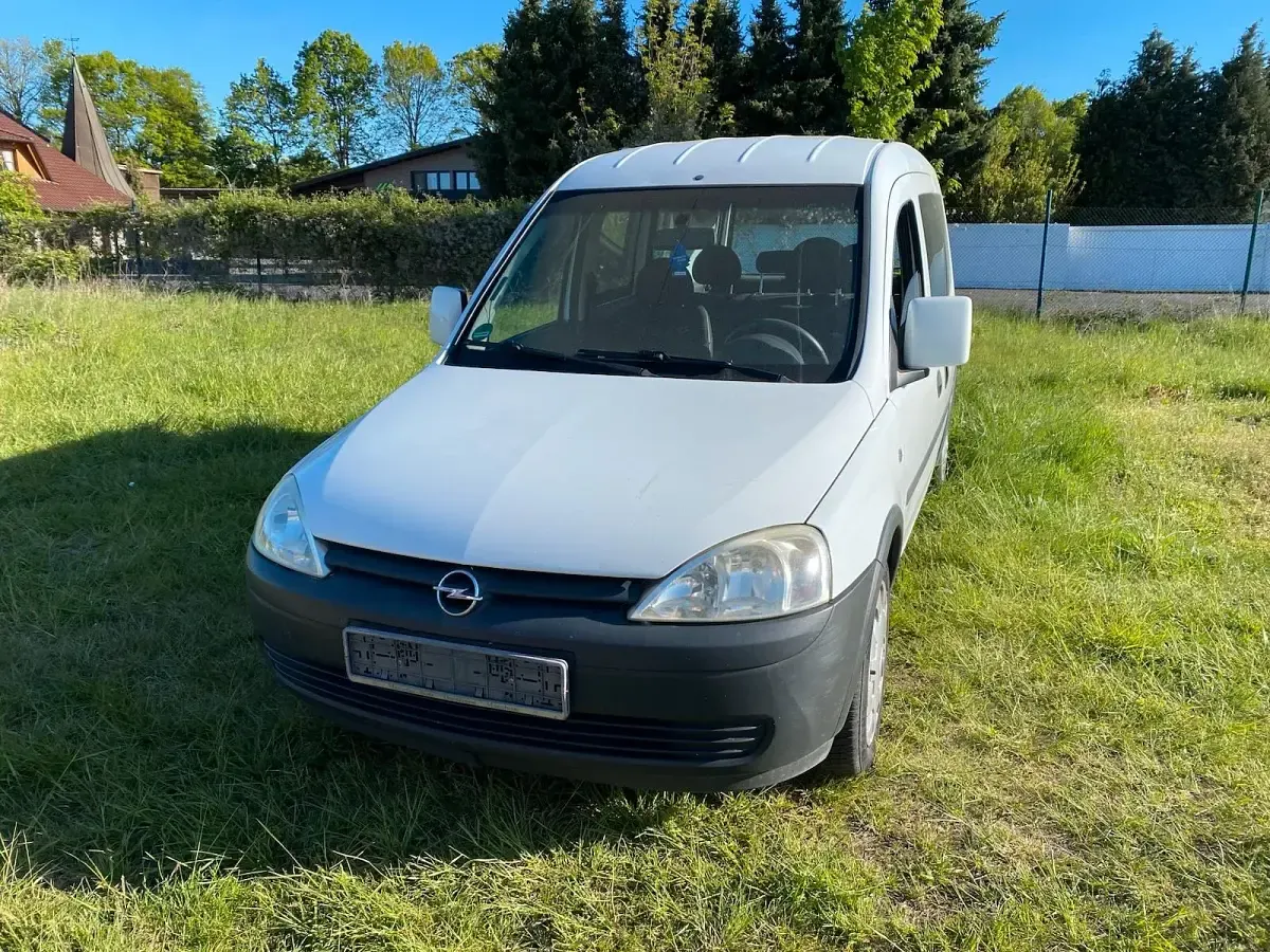Second-hand Opel Combo 94 CP (69 kW) 2011 Monovolum