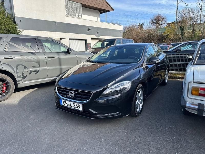 Gebraucht Volvo V40 114 PS (83 kW) 2014 Schwarz Limousine