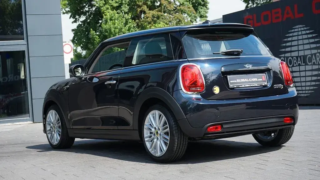 Gebraucht Mini Cooper SE Classic 135 kW (184 PS) 2022 Blau Kleinwagen