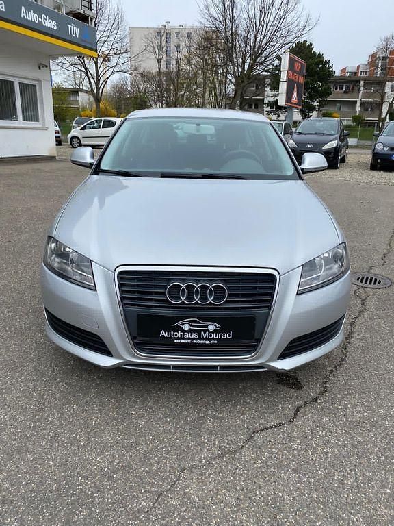 Gebraucht Audi A3 Attraction 125 PS (91 kW) 2010 Silber Kleinwagen