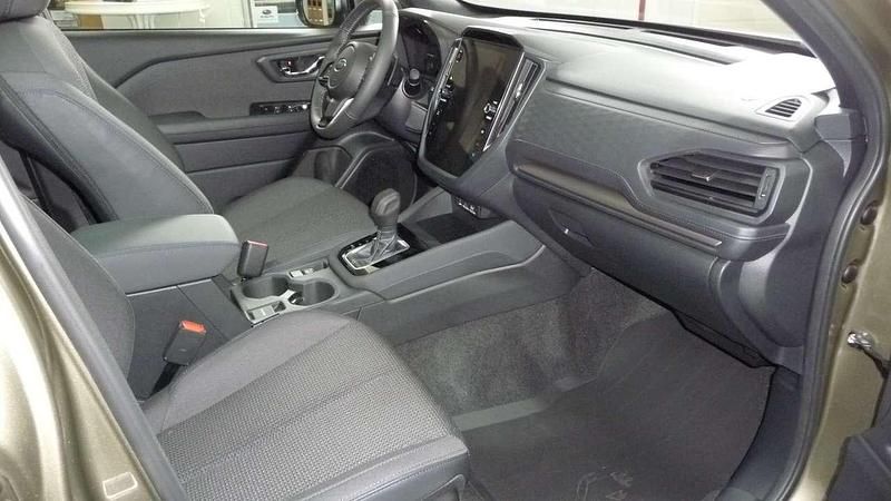 Neu Subaru Forester Exclusive+ 136 PS (100 kW) 2025 Autumn green SUV