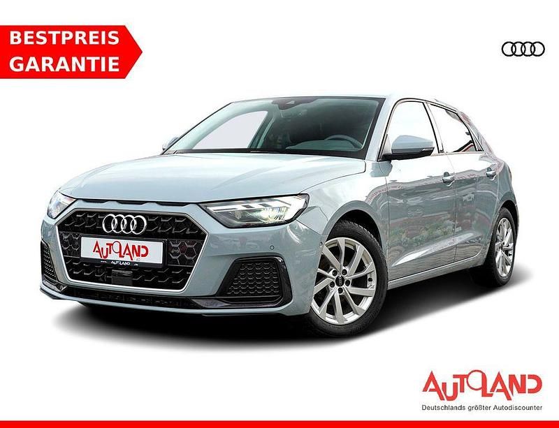 Grau Gebraucht 2021 Audi A1 Sportback Comfort Kleinwagen | 22.990 € (Teuer) - Bild 1/4