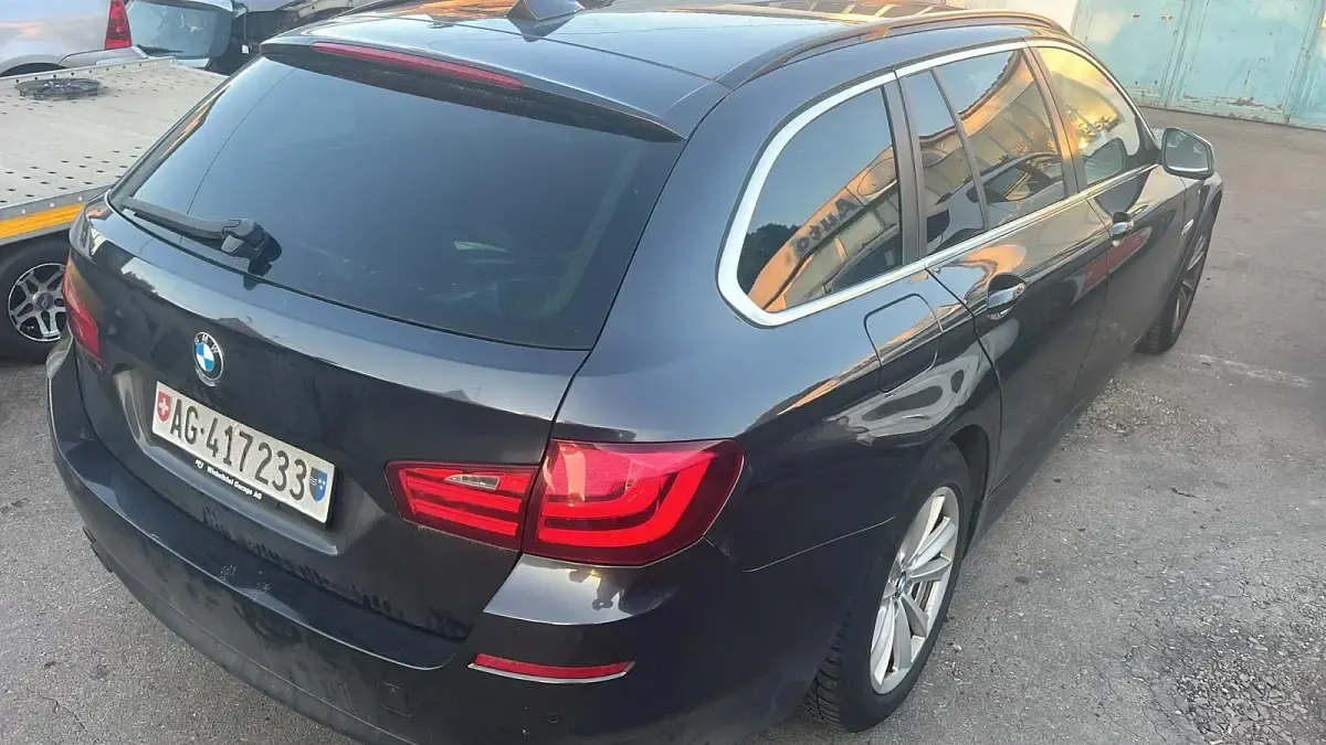 Gebraucht BMW 523 204 PS (150 kW) 2011 Grau Limousine