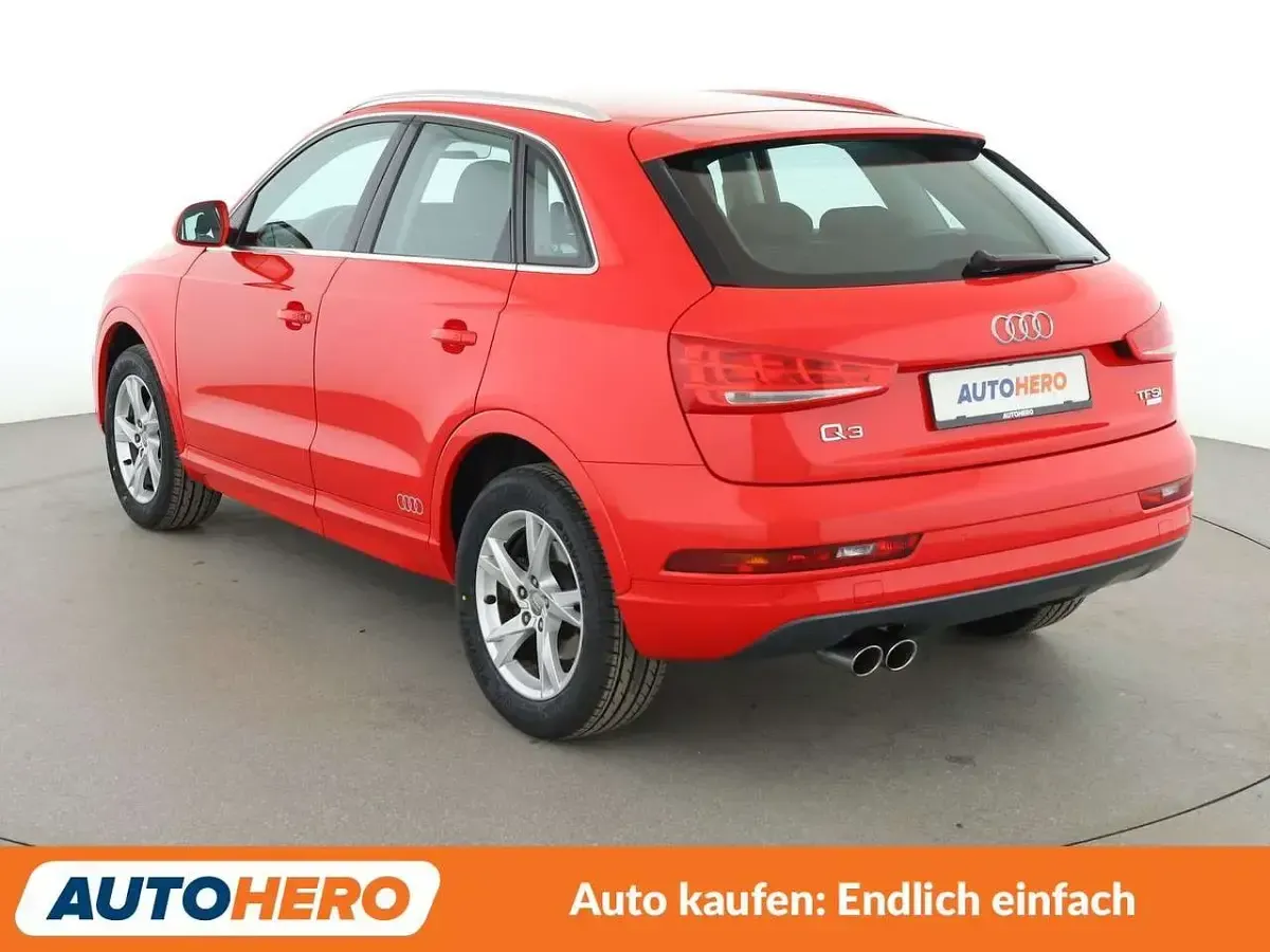Gebraucht Audi Q3 Sport 150 PS (110 kW) 2016 Rot SUV