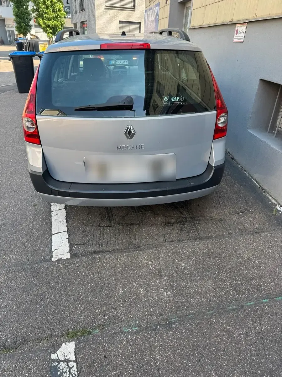 Gebraucht Renault Mégane GrandTour 83 PS (61 kW) 2004 Silber Kombi
