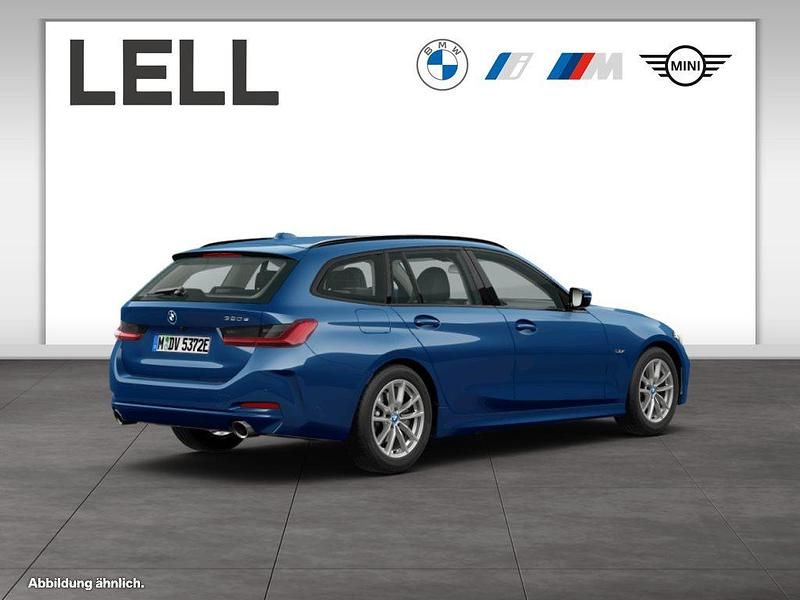 Gebraucht BMW 320e 163 PS (119 kW) 2022 Blau Kombi