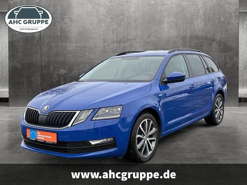 Blau Gebraucht 2020 Skoda Octavia Soleil Kombi | 19.490 € (Guter Preis) - Bild 1/4