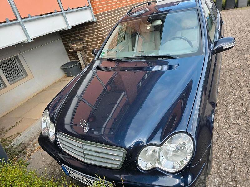 Blau Gebraucht 2006 Mercedes C220 Kombi | 2.500 € (Guter Preis) - Bild 1/4