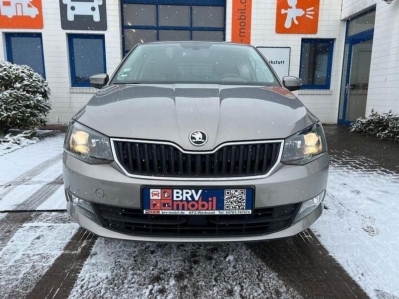 Gebraucht Skoda Fabia Joy 60 PS (44 kW) 2016 Beige Limousine